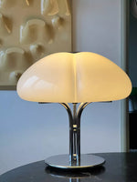 Load image into Gallery viewer, White Petal Table Lamp
