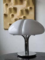 Load image into Gallery viewer, White Petal Table Lamp