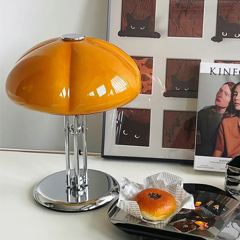 Petal Table Lamp