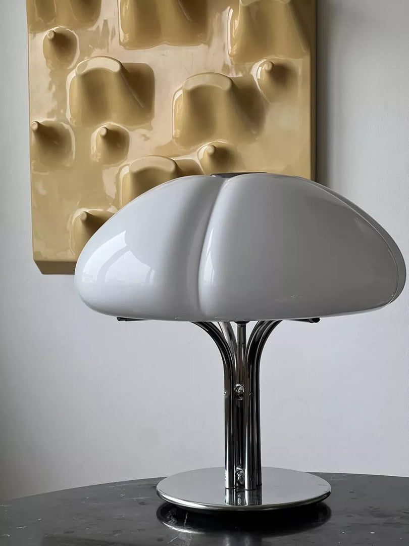 White Petal Table Lamp