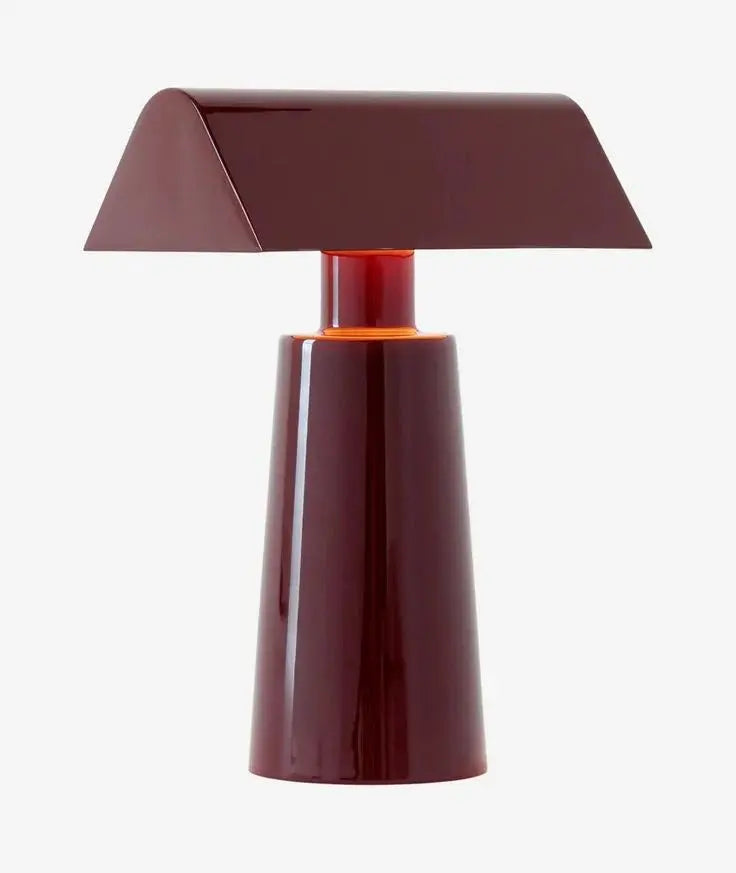 Carat Table Lamp – Wireless & Rechargeable, Geometric Elegance | Chal Decoration

This highlights the lamp’s modern functionality, unique geometric design, and versatility, emphasizing its stylish and portable appeal.