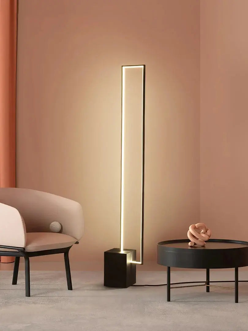 This highlights the lamp’s clean, modern aesthetic and versatile functionality, emphasizing its minimalist appeal.