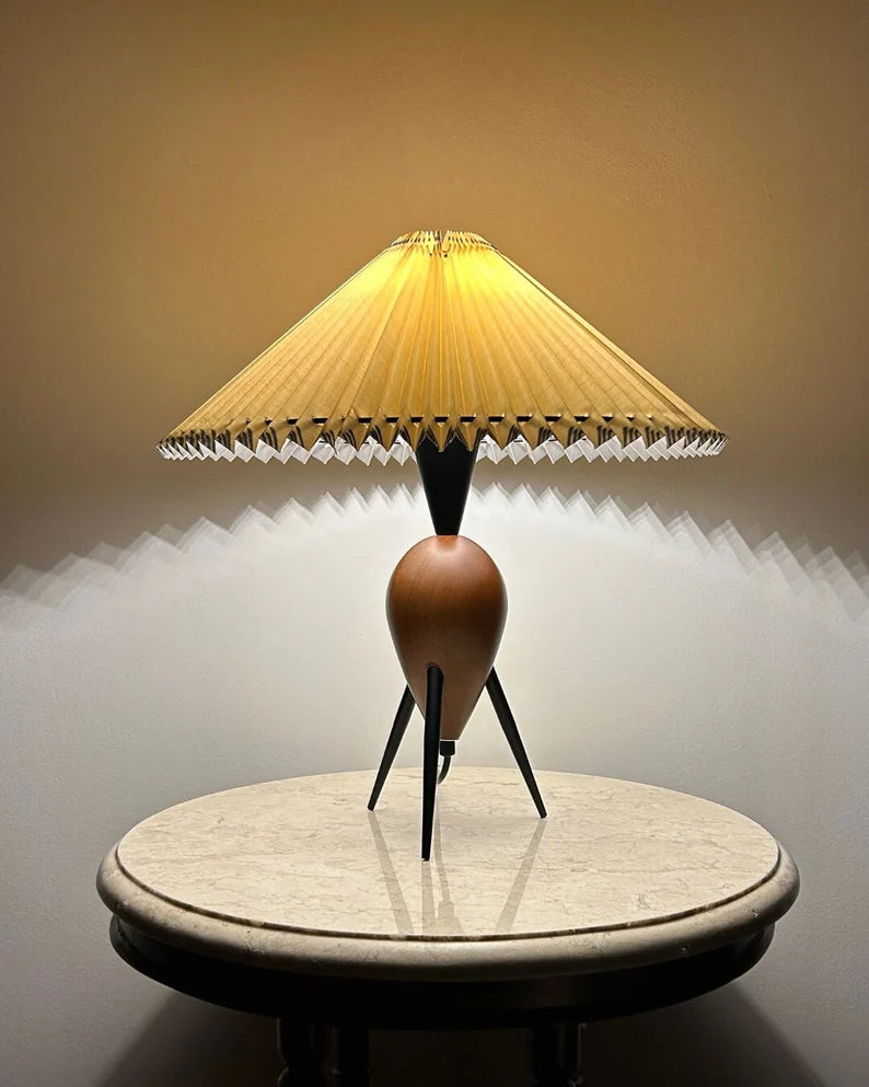 Makie Table Lamp