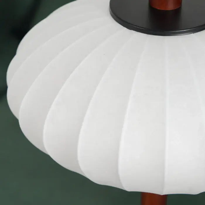 Wooden Floor Lamp Mantis