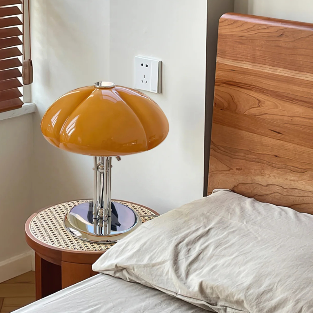 Petal Table Lamp
