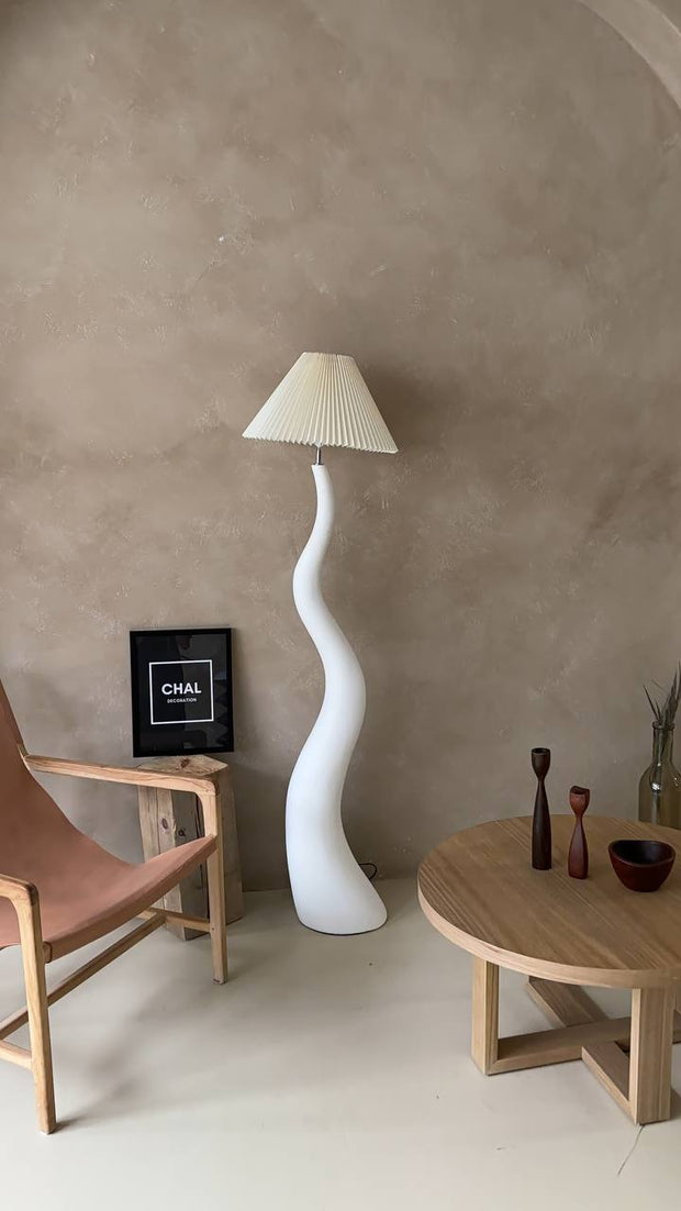 Wavy Floor Lamp