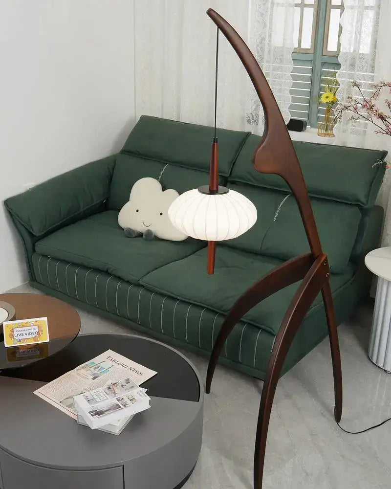 Wooden Floor Lamp Mantis