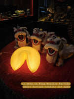 Load image into Gallery viewer, Fortune Cookie Table Lamp