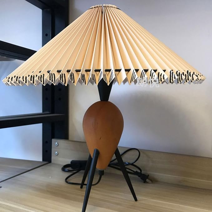 Makie Table Lamp