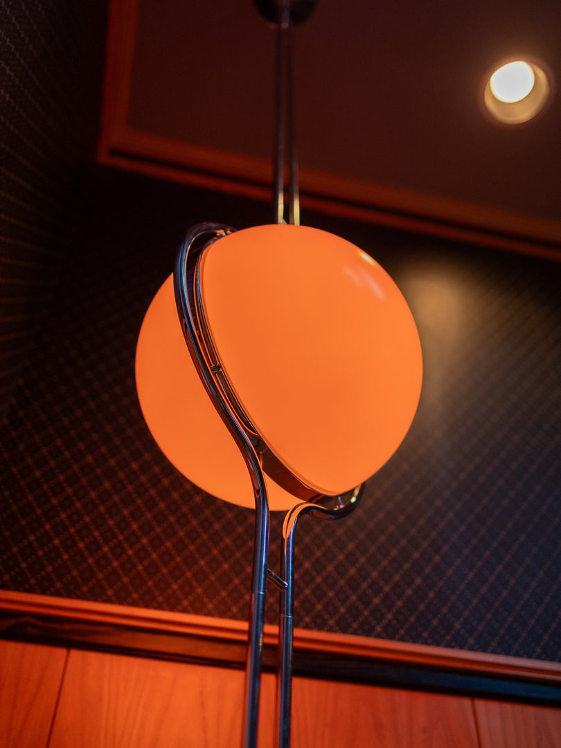 Zuru Floor To Ceiling Lamp